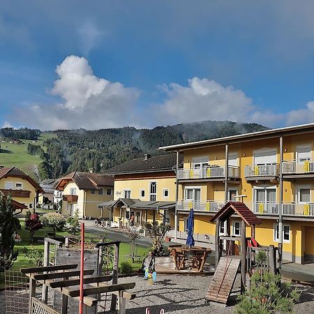 Hotel Garni Zerza Tropolach Exterior photo