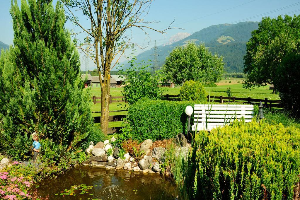 Hotel Garni Zerza Tropolach Exterior photo