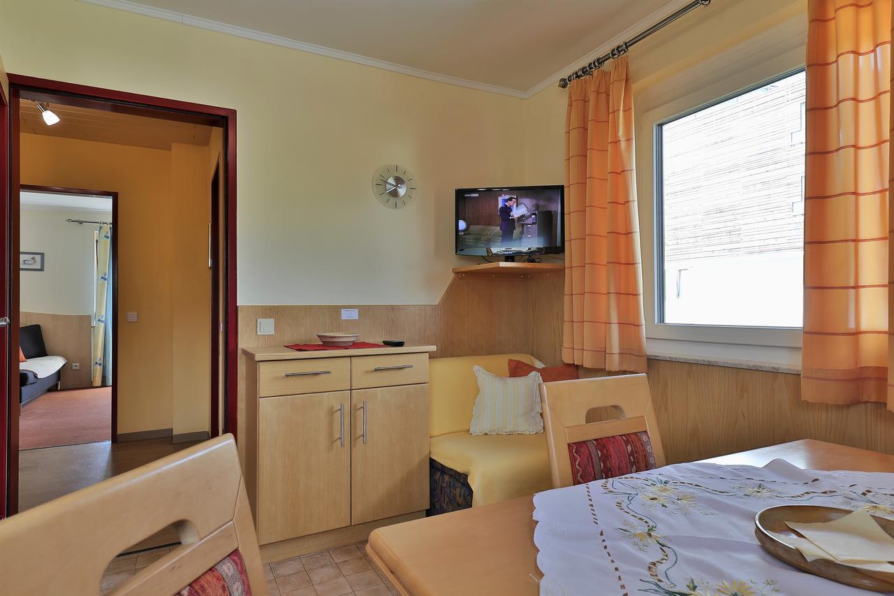 Hotel Garni Zerza Tropolach Exterior photo