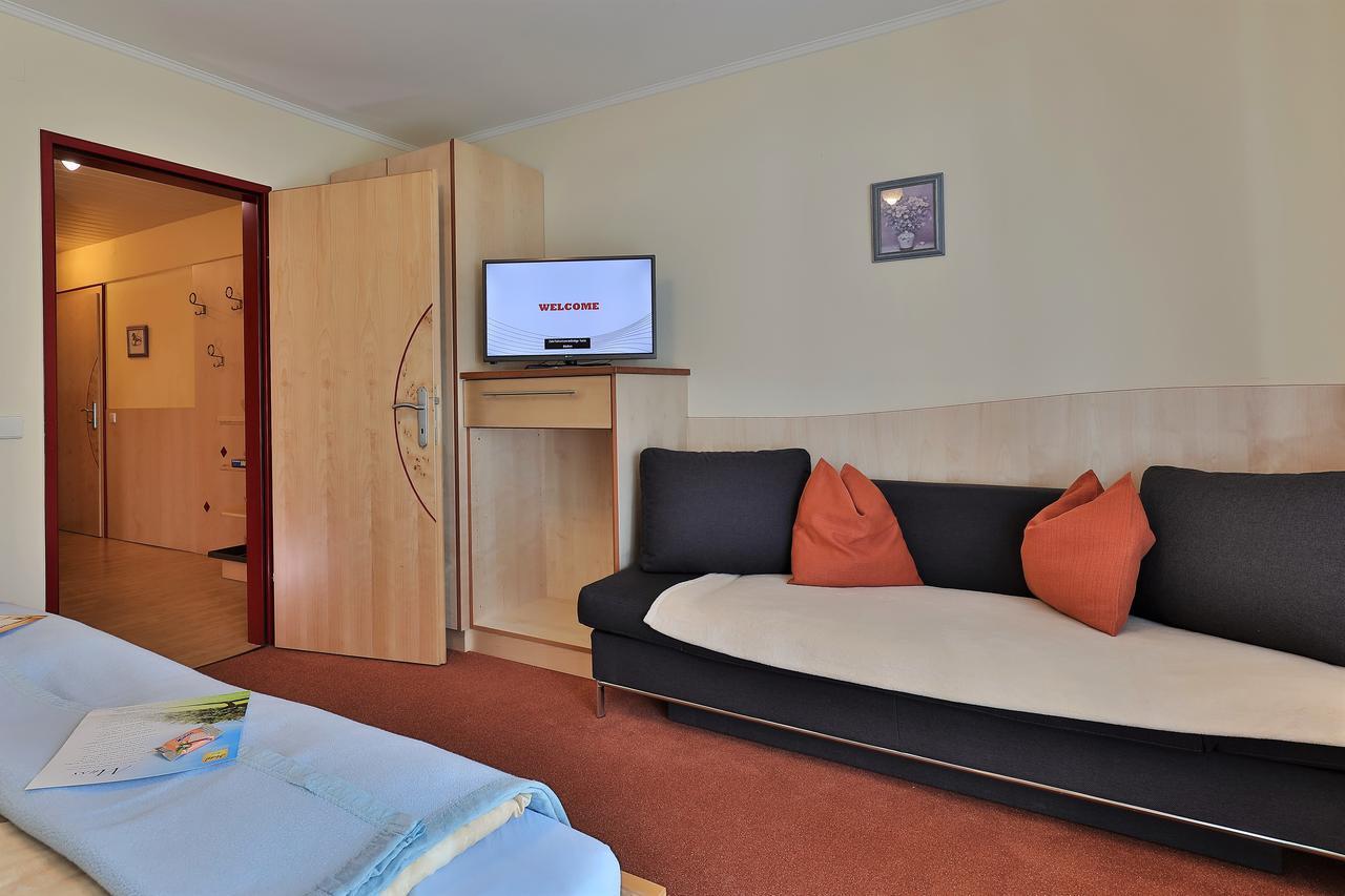Hotel Garni Zerza Tropolach Exterior photo