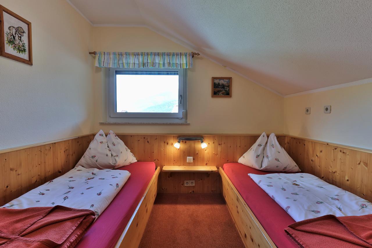 Hotel Garni Zerza Tropolach Exterior photo