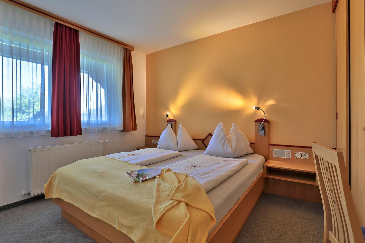 Hotel Garni Zerza Tropolach Exterior photo